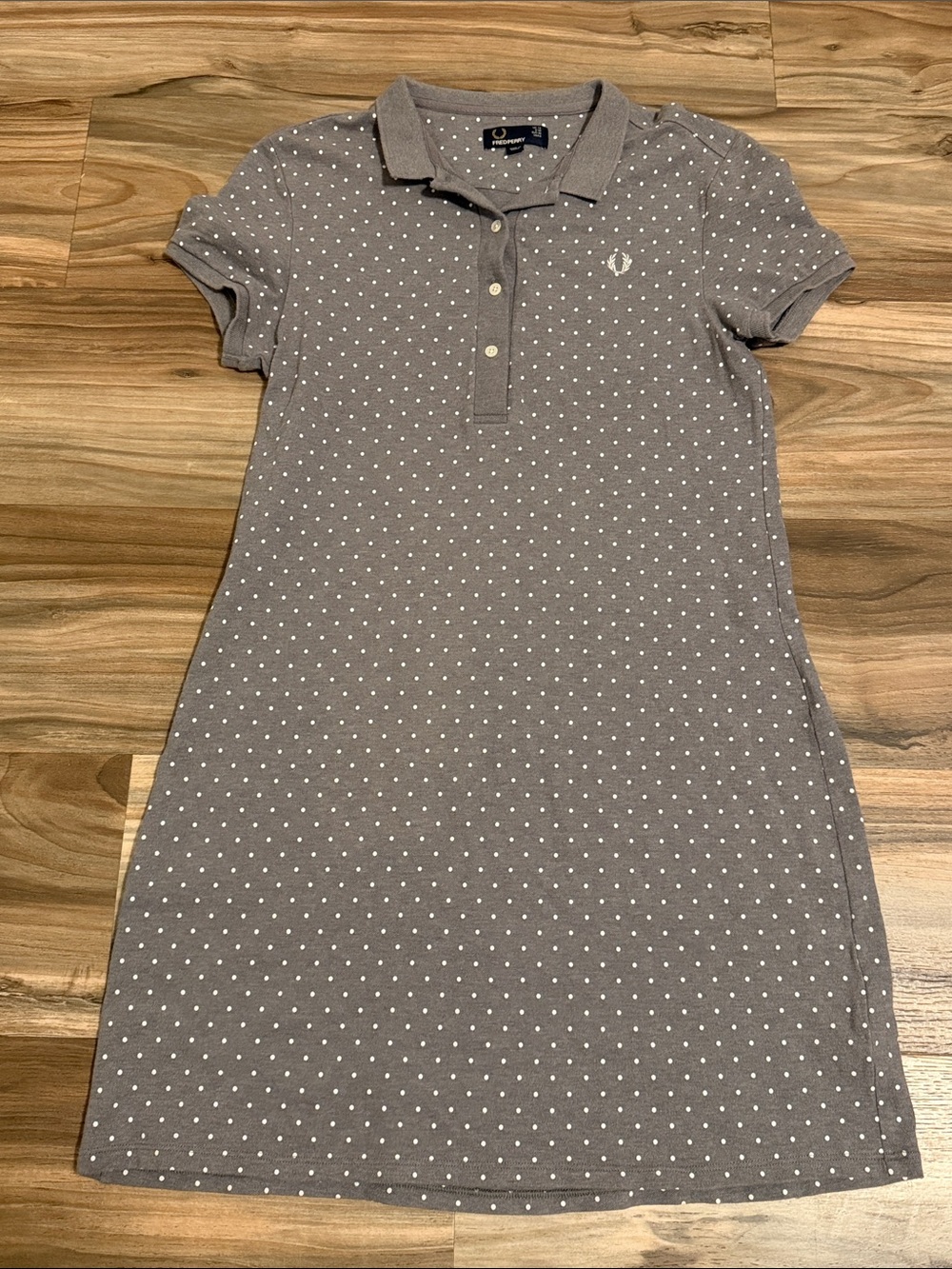 Fred Perry Pique Polo Shirt Dress Womenโs 8 Gray White Polka Dot Cotton Blend